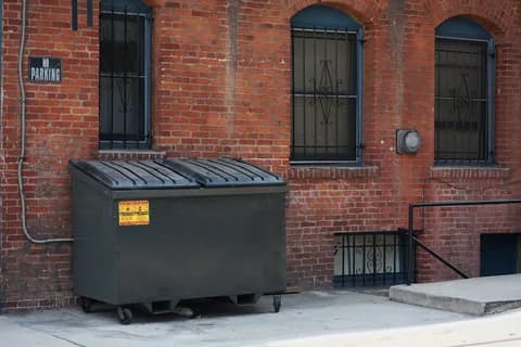 Why Contractors in Riverside Use Roll-Off Bins